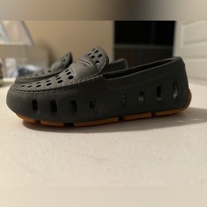 Floafer brownish grey with orange bottom size 6